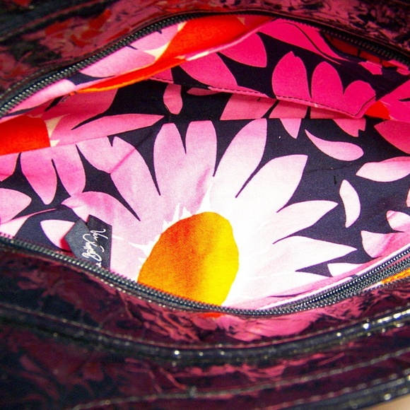 Vera Bradley Frill Loves Me Got It Handbag Purse - Picture 3 of 5